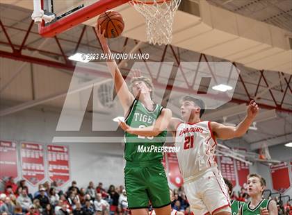Thumbnail 3 in Yorktown @ New Palestine photogallery.