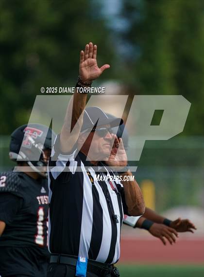 Thumbnail 2 in Foothill @ Tustin photogallery.