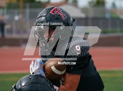 Thumbnail 1 in Foothill @ Tustin photogallery.