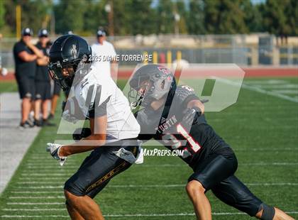 Thumbnail 3 in Foothill @ Tustin photogallery.