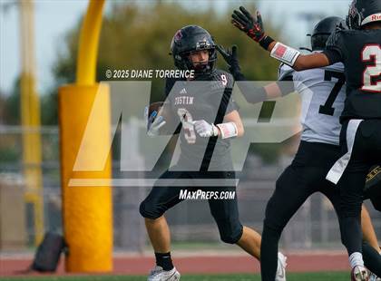 Thumbnail 2 in Foothill @ Tustin photogallery.