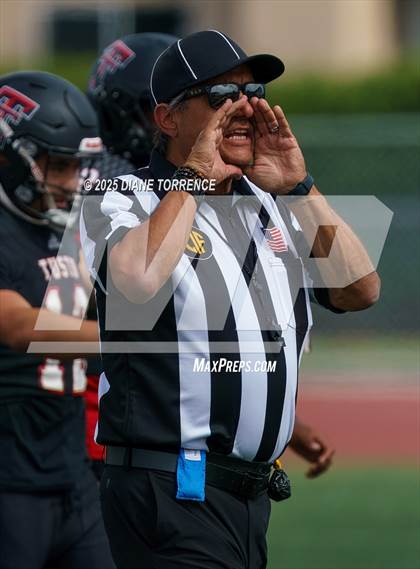 Thumbnail 1 in Foothill @ Tustin photogallery.