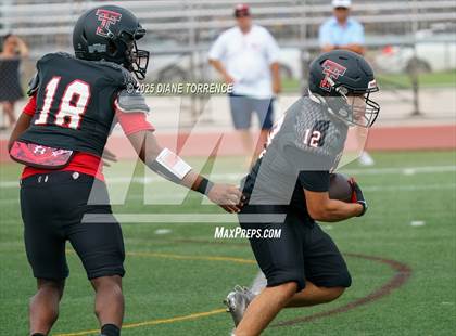 Thumbnail 1 in Foothill @ Tustin photogallery.