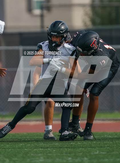 Thumbnail 1 in Foothill @ Tustin photogallery.