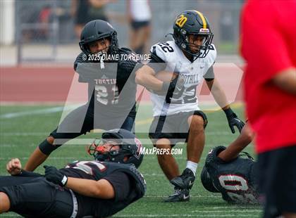 Thumbnail 2 in Foothill @ Tustin photogallery.