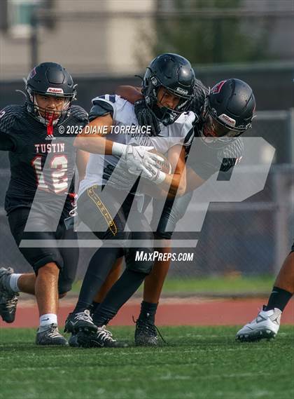 Thumbnail 2 in Foothill @ Tustin photogallery.