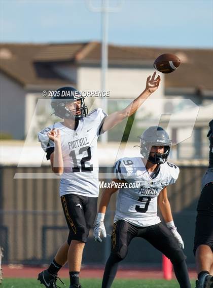 Thumbnail 3 in Foothill @ Tustin photogallery.
