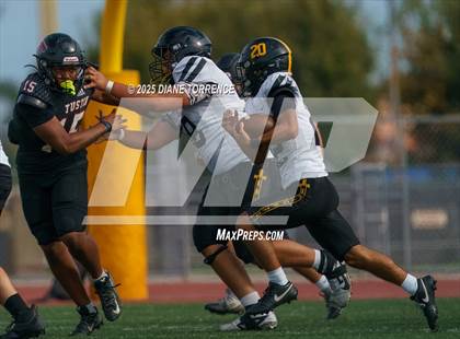 Thumbnail 3 in Foothill @ Tustin photogallery.
