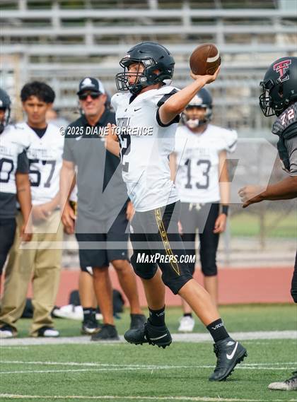 Thumbnail 3 in Foothill @ Tustin photogallery.