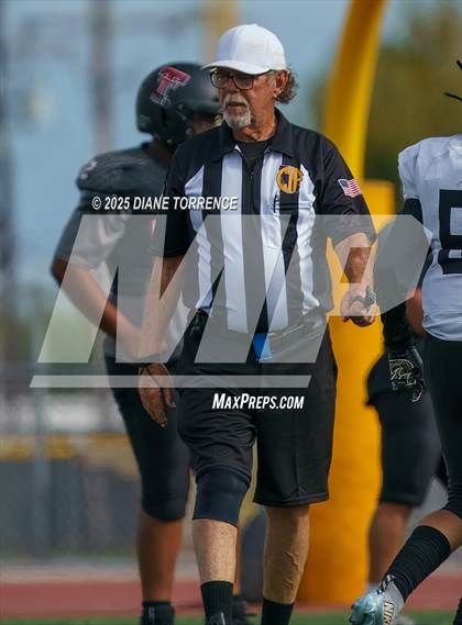 Thumbnail 3 in Foothill @ Tustin photogallery.