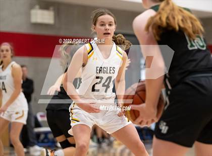 Thumbnail 3 in Granite Bay v Del Oro (Folsom-Vista Winter Classic) photogallery.