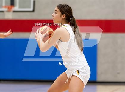 Thumbnail 2 in Granite Bay v Del Oro (Folsom-Vista Winter Classic) photogallery.