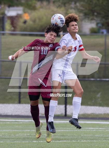 Thumbnail 1 in Western Boone vs. Danville photogallery.