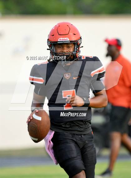 Thumbnail 2 in Leesburg (Orange/Black Spring Scrimmage) photogallery.