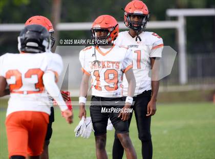 Thumbnail 1 in Leesburg (Orange/Black Spring Scrimmage) photogallery.