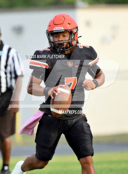 Thumbnail 1 in Leesburg (Orange/Black Spring Scrimmage) photogallery.