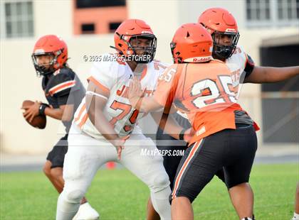 Thumbnail 2 in Leesburg (Orange/Black Spring Scrimmage) photogallery.