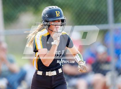 Thumbnail 2 in Fillmore Central @ Pius X photogallery.