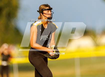 Thumbnail 3 in Fillmore Central @ Pius X photogallery.