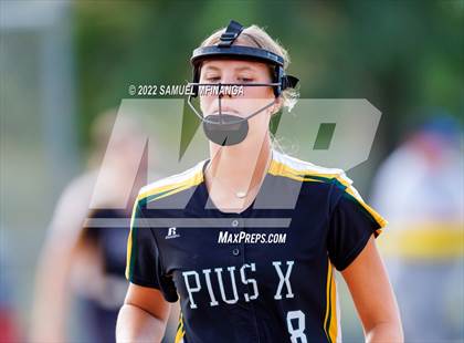Thumbnail 1 in Fillmore Central @ Pius X photogallery.