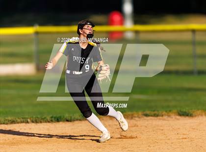 Thumbnail 2 in Fillmore Central @ Pius X photogallery.