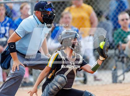 Thumbnail 3 in Fillmore Central @ Pius X photogallery.