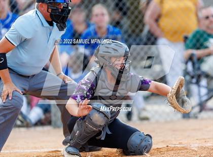 Thumbnail 1 in Fillmore Central @ Pius X photogallery.