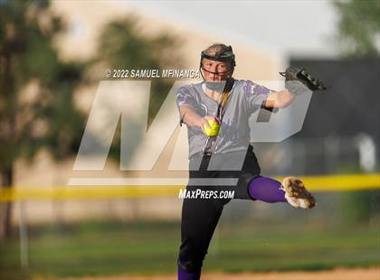 Thumbnail 1 in Fillmore Central @ Pius X photogallery.