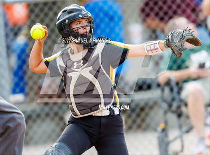 Thumbnail 2 in Fillmore Central @ Pius X photogallery.