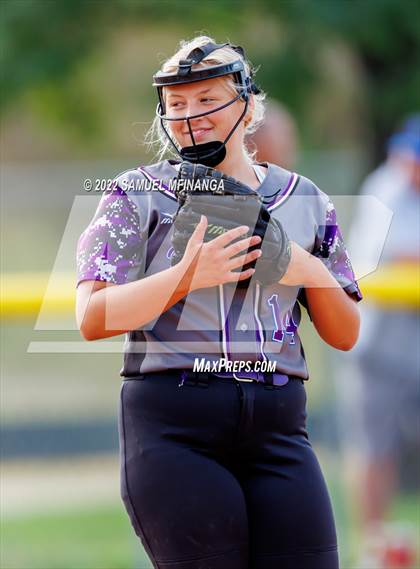 Thumbnail 3 in Fillmore Central @ Pius X photogallery.