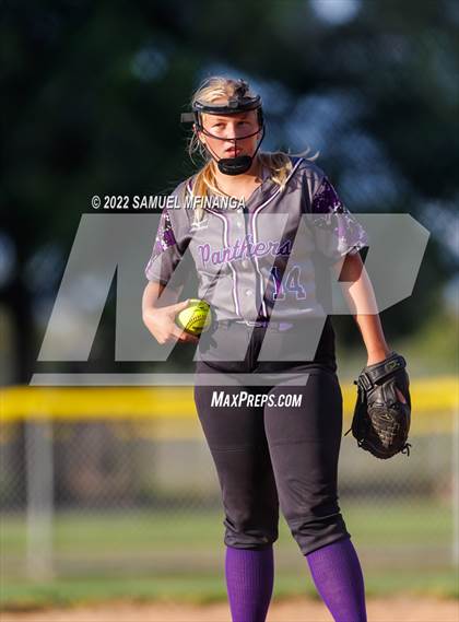 Thumbnail 3 in Fillmore Central @ Pius X photogallery.