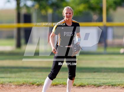 Thumbnail 1 in Fillmore Central @ Pius X photogallery.