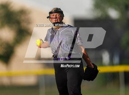 Thumbnail 2 in Fillmore Central @ Pius X photogallery.