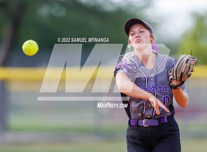 Thumbnail 3 in Fillmore Central @ Pius X photogallery.