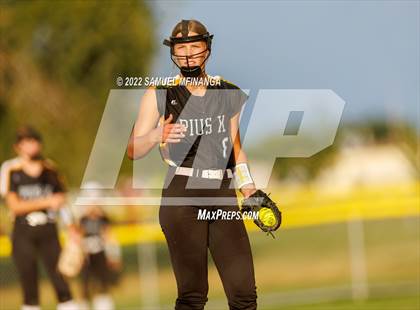 Thumbnail 1 in Fillmore Central @ Pius X photogallery.