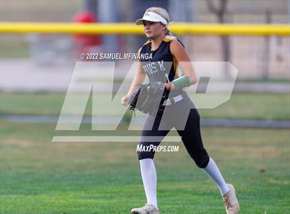 Thumbnail 1 in Fillmore Central @ Pius X photogallery.