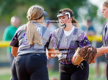 Thumbnail 3 in Fillmore Central @ Pius X photogallery.