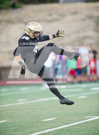 Thumbnail 1 in Menlo-Atherton @ Archbishop Mitty photogallery.