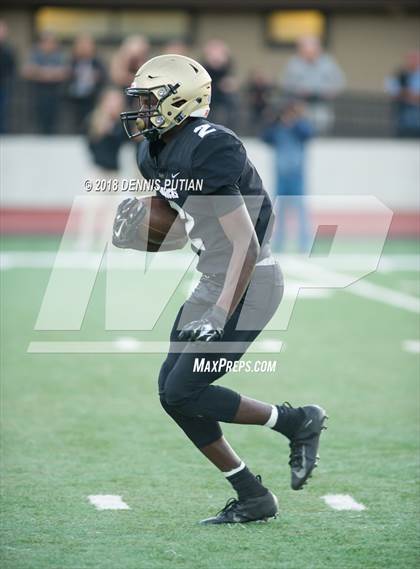 Thumbnail 3 in Menlo-Atherton @ Archbishop Mitty photogallery.
