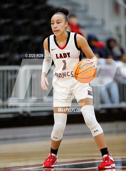 Thumbnail 1 in Edmond Memorial @ Mustang photogallery.
