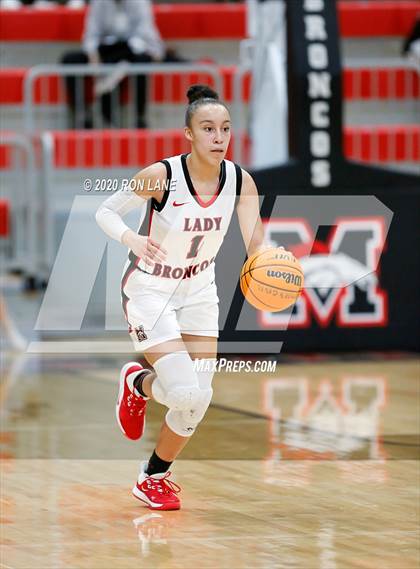 Thumbnail 1 in Edmond Memorial @ Mustang photogallery.