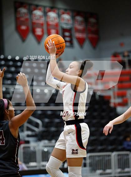 Thumbnail 3 in Edmond Memorial @ Mustang photogallery.