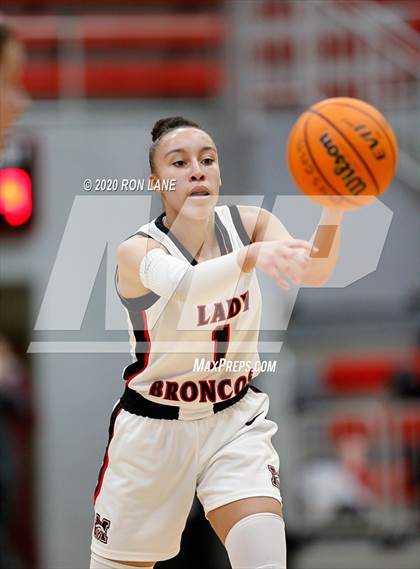 Thumbnail 3 in Edmond Memorial @ Mustang photogallery.