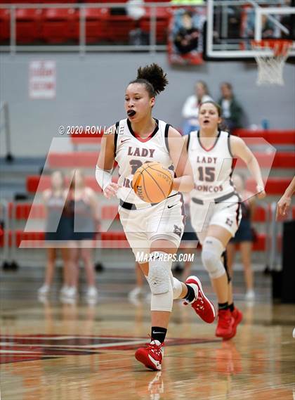 Thumbnail 3 in Edmond Memorial @ Mustang photogallery.