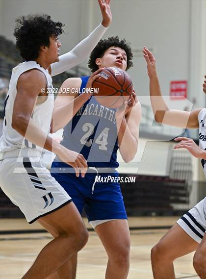 Thumbnail 3 in MacArthur [Douglas] vs Johnson photogallery.