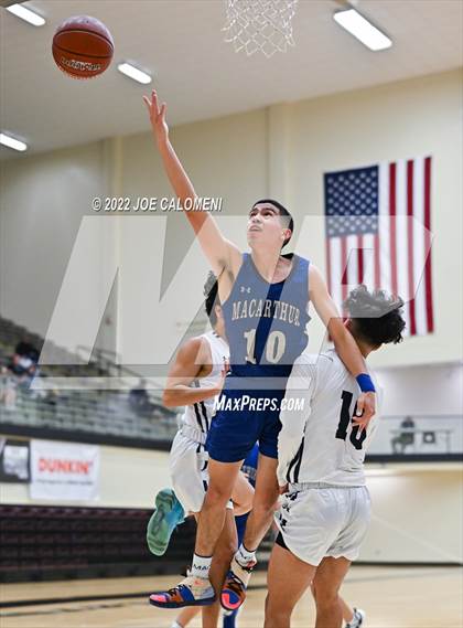 Thumbnail 1 in MacArthur [Douglas] vs Johnson photogallery.