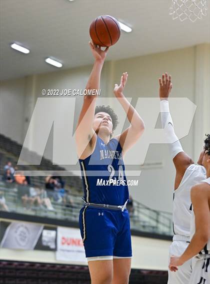 Thumbnail 3 in MacArthur [Douglas] vs Johnson photogallery.