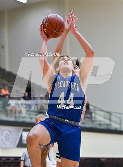 Thumbnail 1 in MacArthur [Douglas] vs Johnson photogallery.