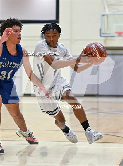 Thumbnail 3 in MacArthur [Douglas] vs Johnson photogallery.