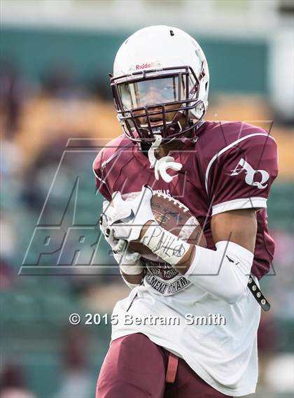 Thumbnail 3 in Aquinas Institute vs. Orchard Park (NYSPHSAA Class AA Regional Final) photogallery.